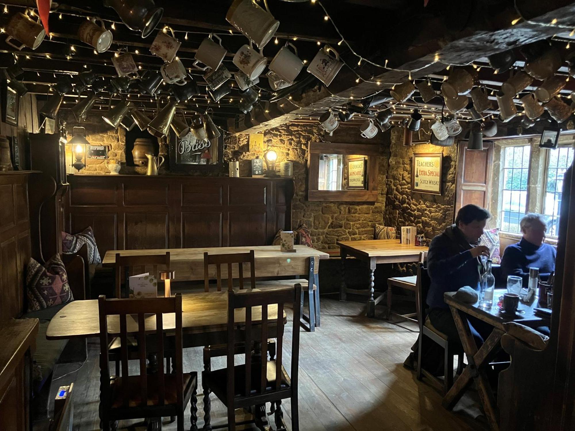 The Falkland Arms Chipping Norton Exteriér fotografie