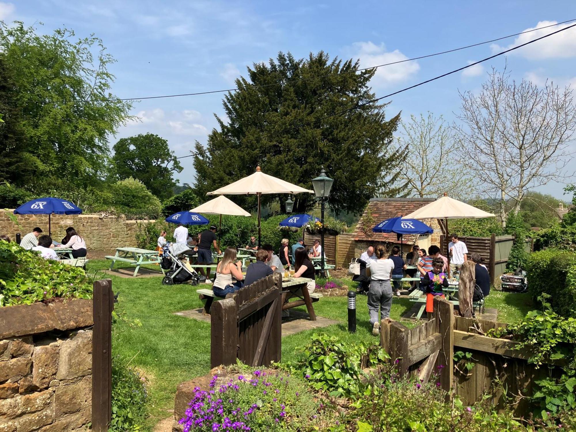 The Falkland Arms Chipping Norton Exteriér fotografie