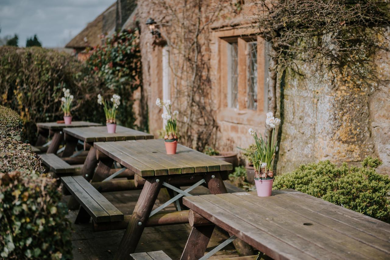 The Falkland Arms Chipping Norton Exteriér fotografie